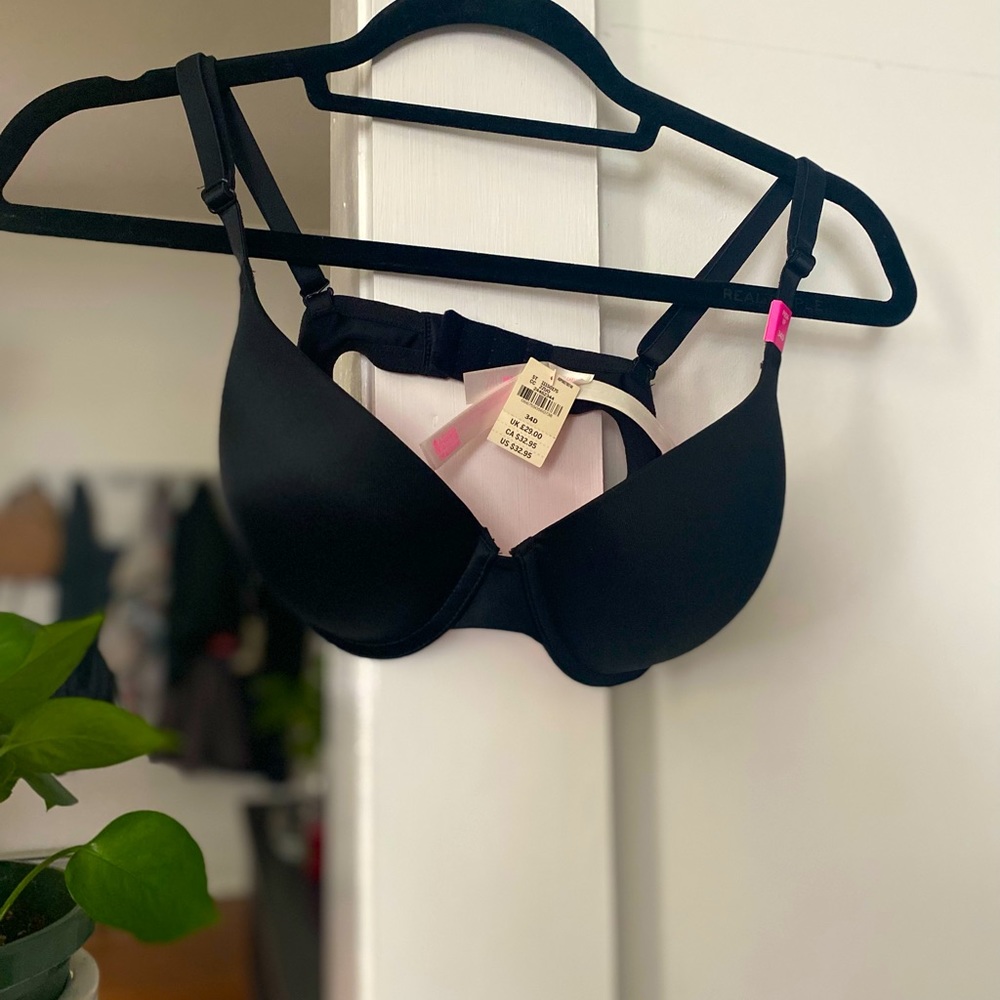 PINK Victoria’s Secret push up bra BRAND NEW